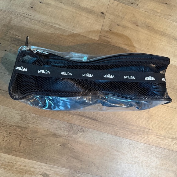 Venum Challenger 2.0 Boxing Gloves - Picture 9 of 9